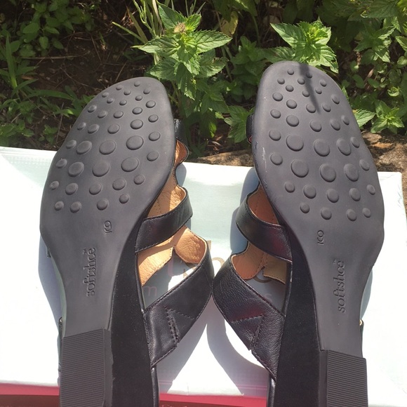 Black Leather Sandals - Picture 4 of 7